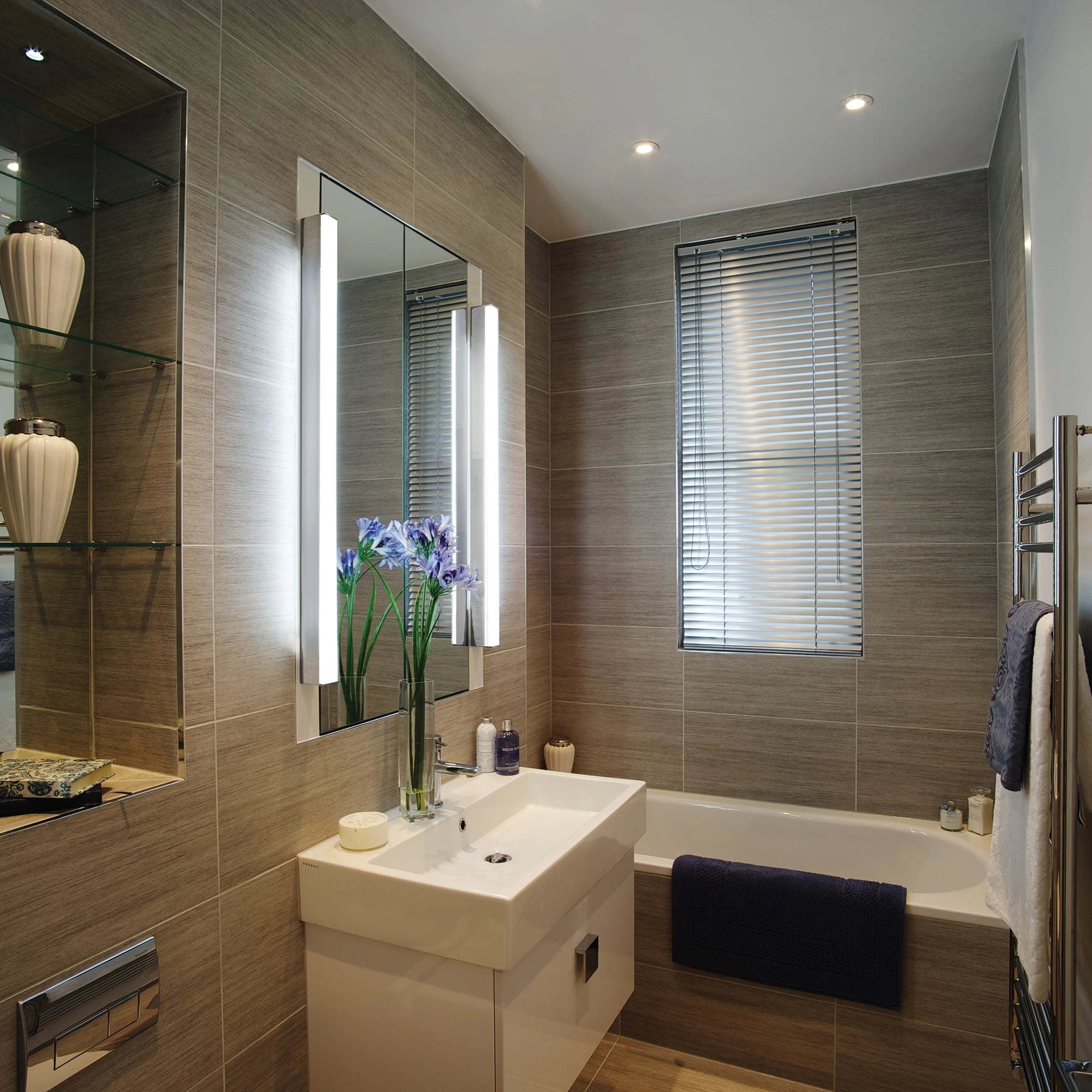 Sparta 900 LED Bathroom Wall Light