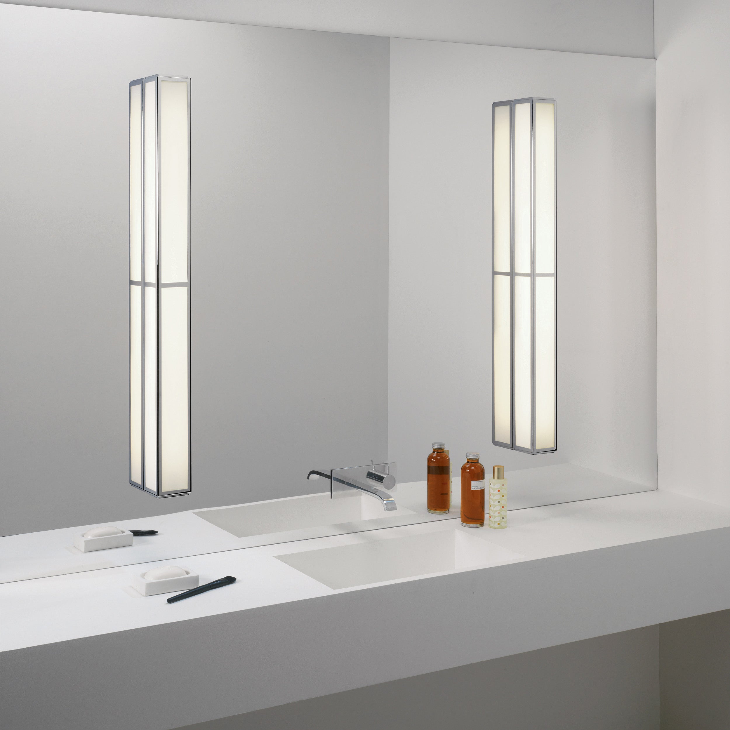 Mashiko 600/900 Square LED Bathroom Wall Light