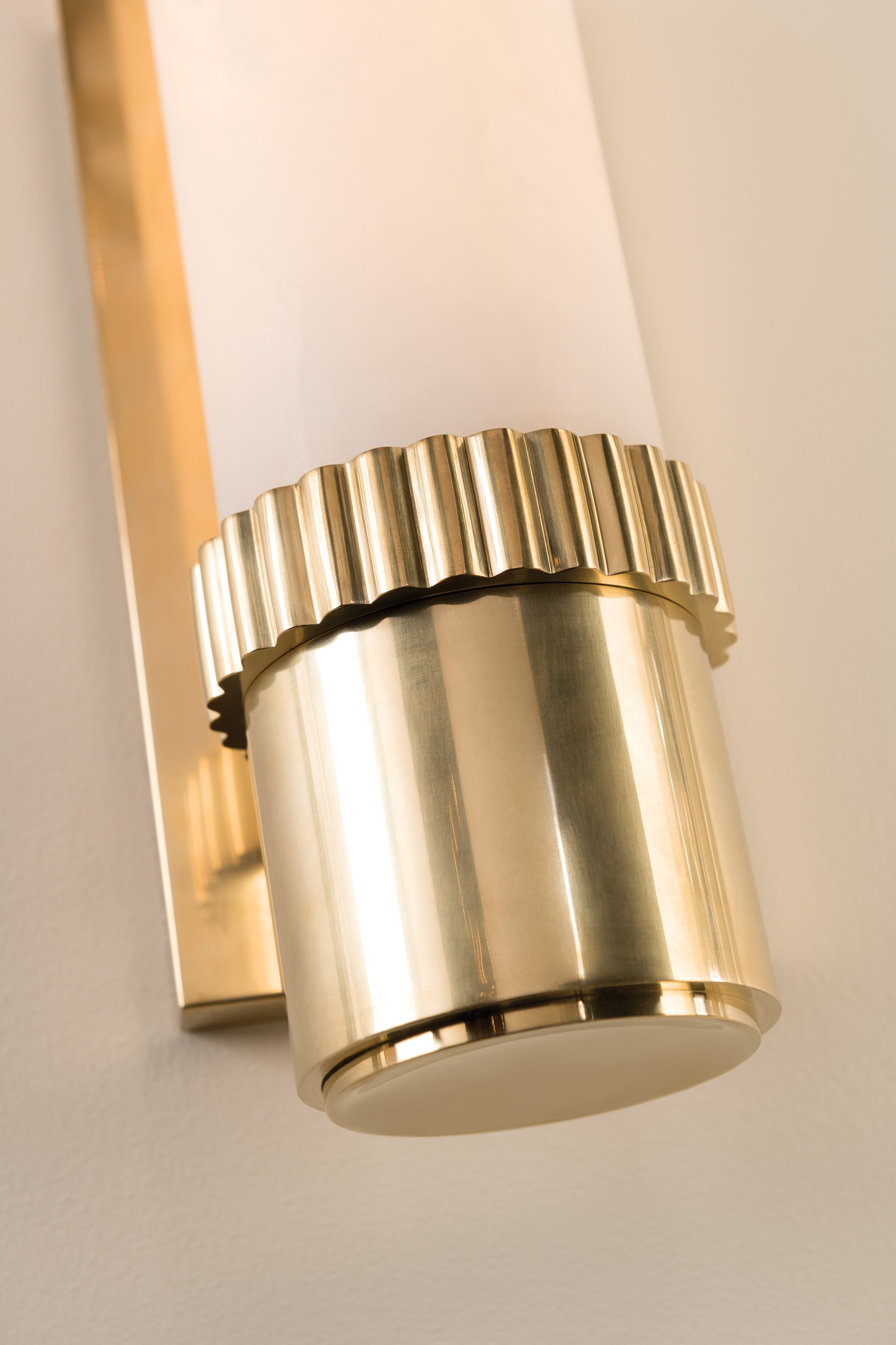 Argon 1Lt Wall Sconce - Aged Brass/Bronze