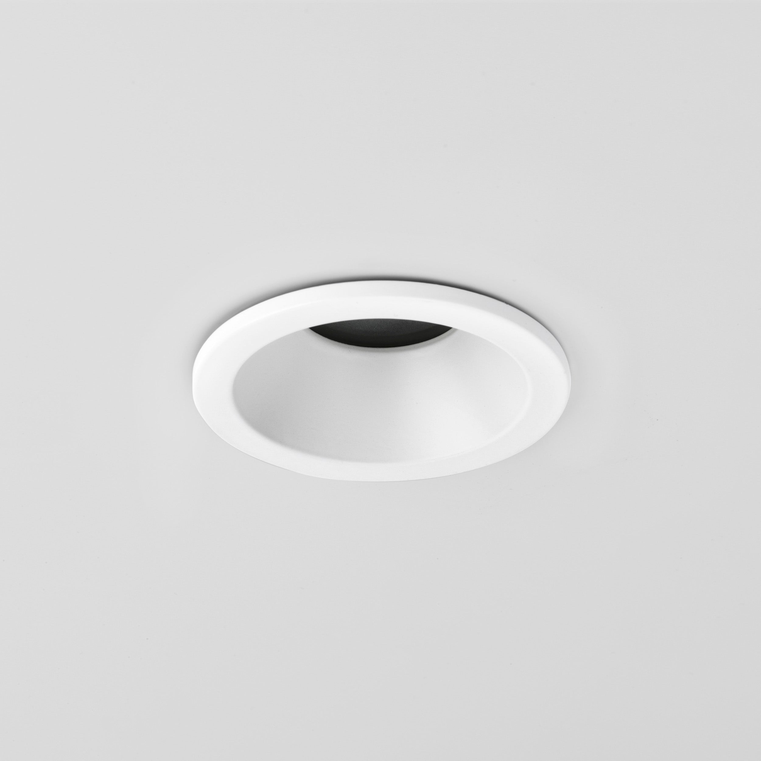 Minima Round/Square IP65 Bathroom Recessed Ceiling Light Various Types - Matt Black/Matt White Finish