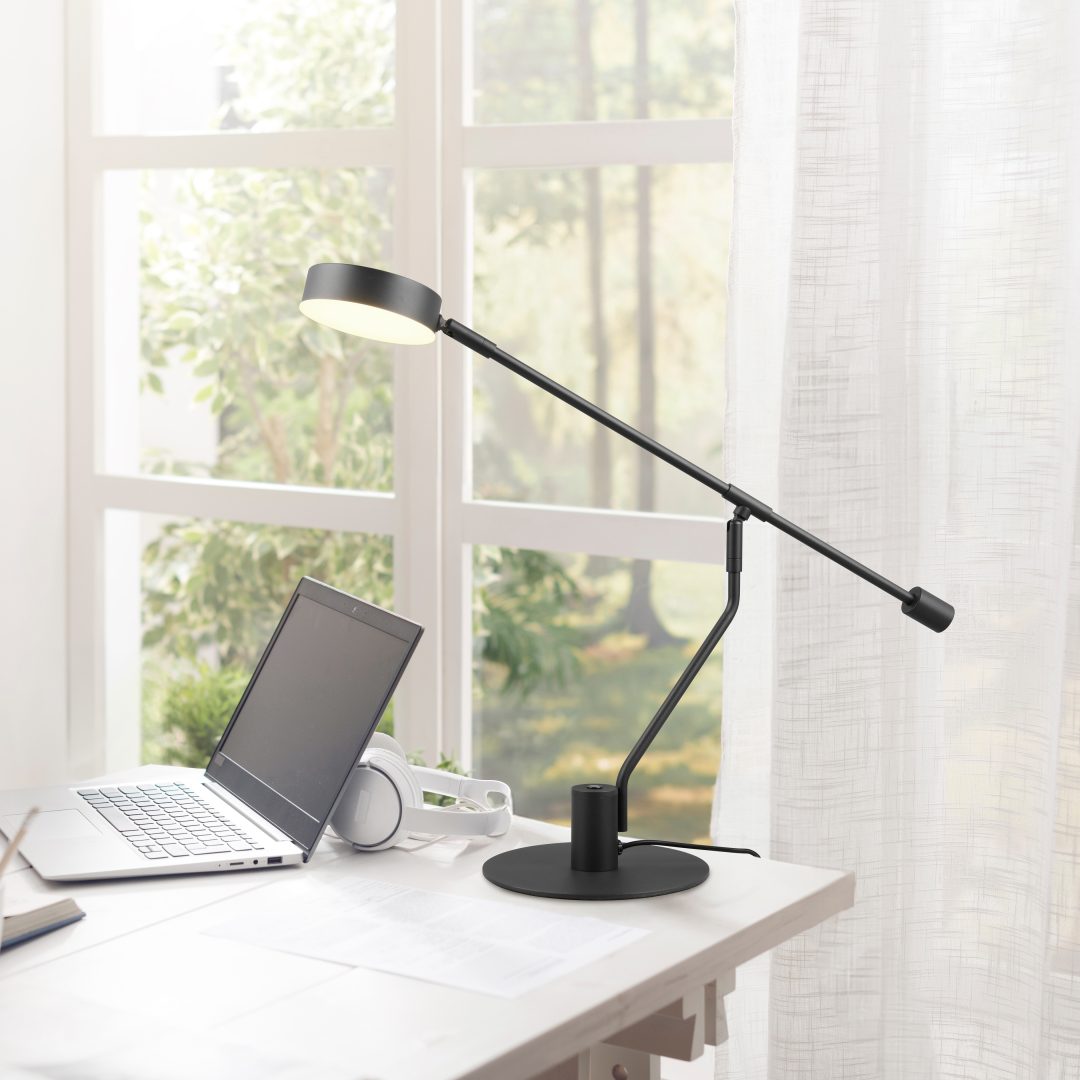 Manduro Task/Reading Table Lamp - White/Black