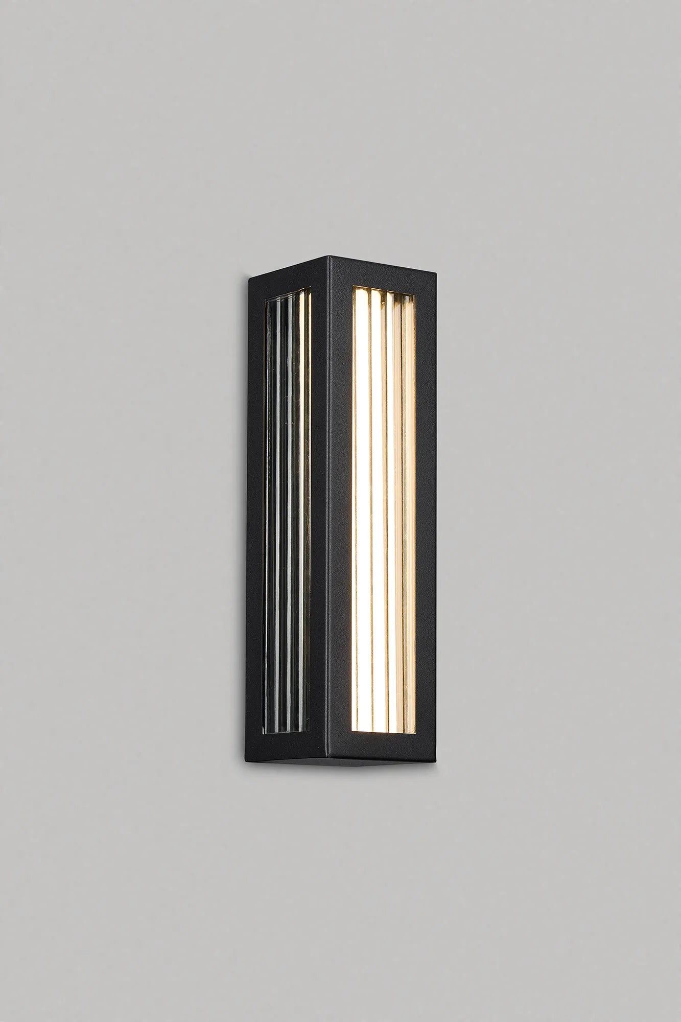 Velora  Wall Lamp, 10W LED, 3000K, 760lm, IP44, Black, 3yrs Warranty