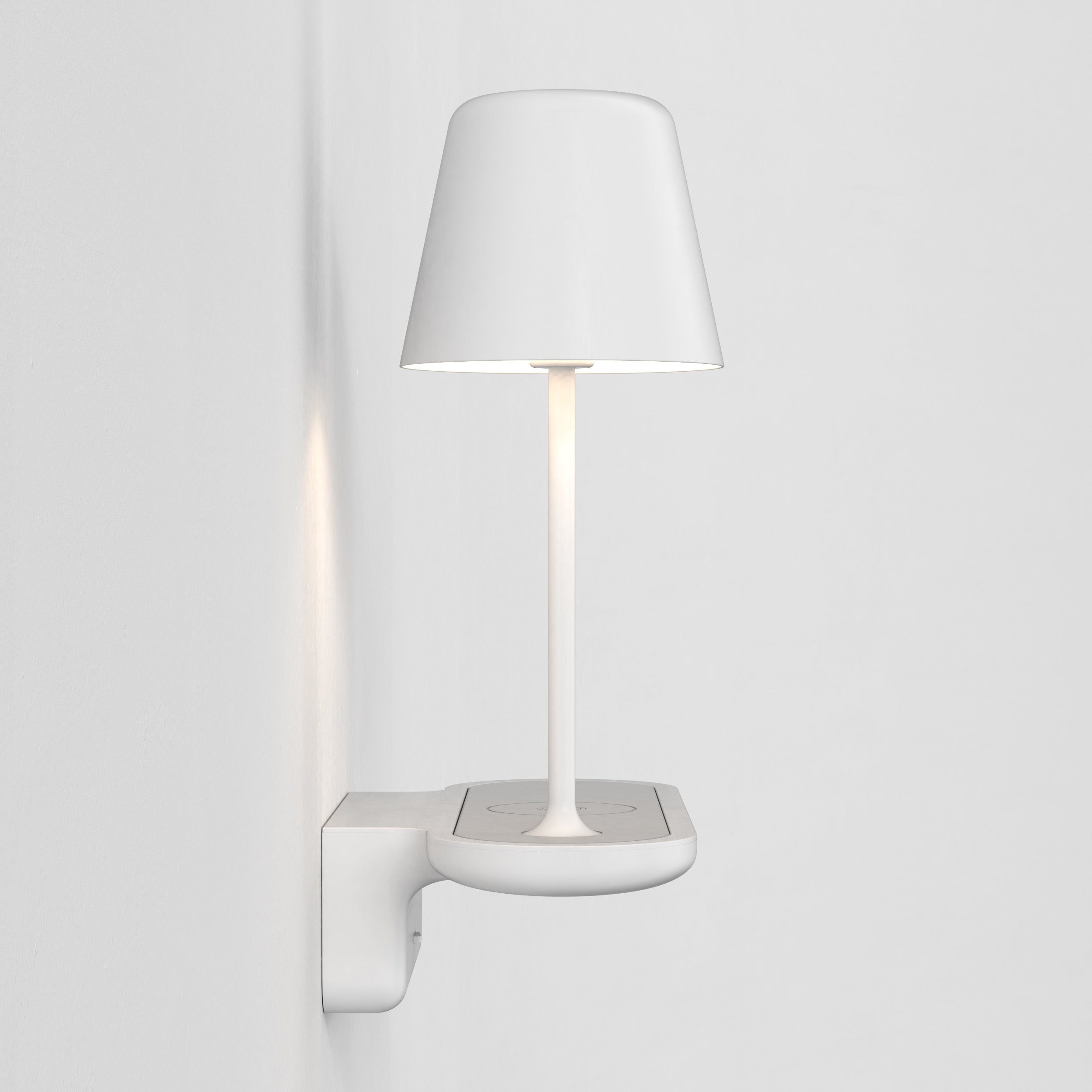 Ito Phone Charger Light- Black/ White Finish