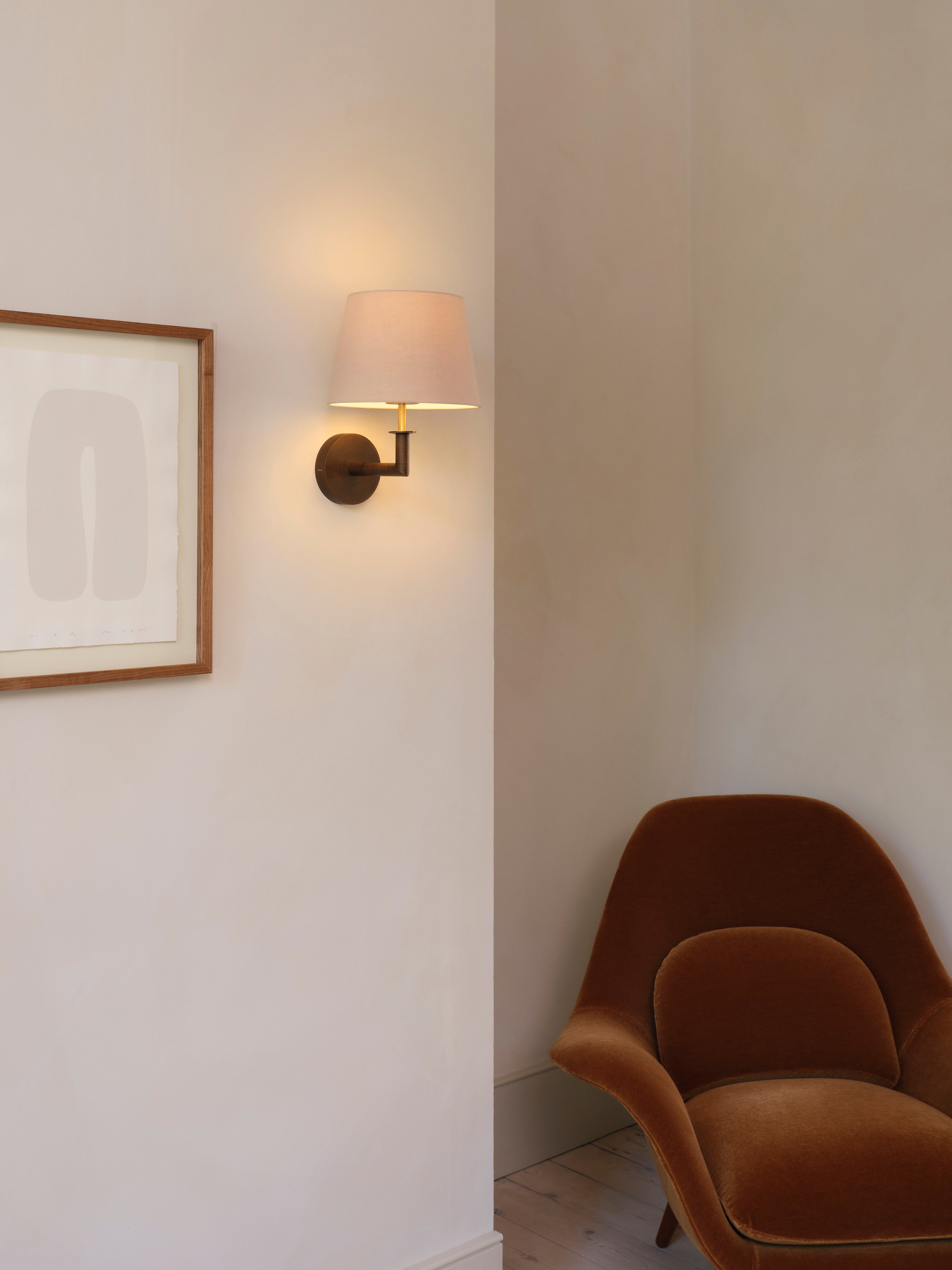 Club Wall Light