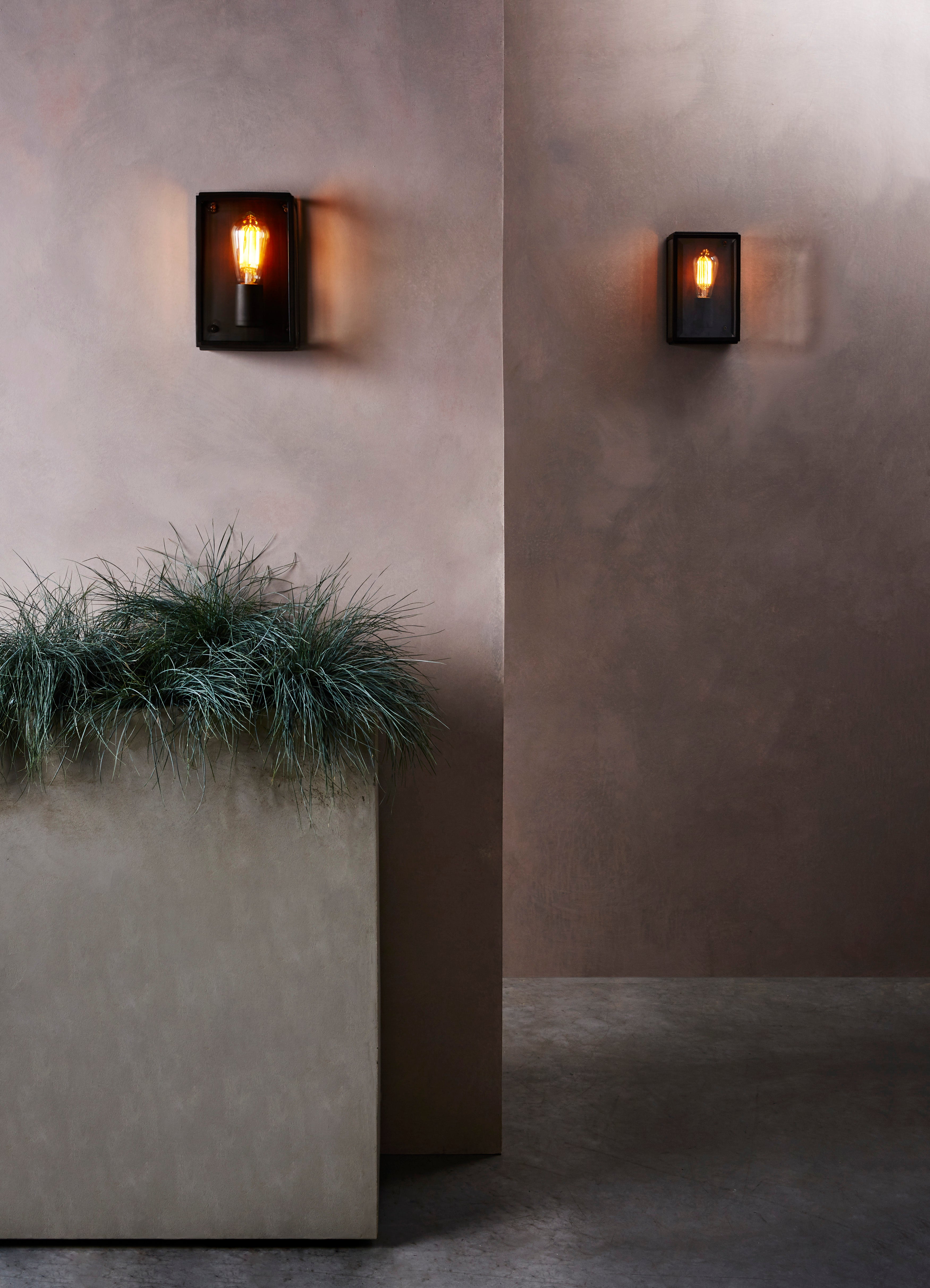 Homefield 130 Outdoor Wall Light