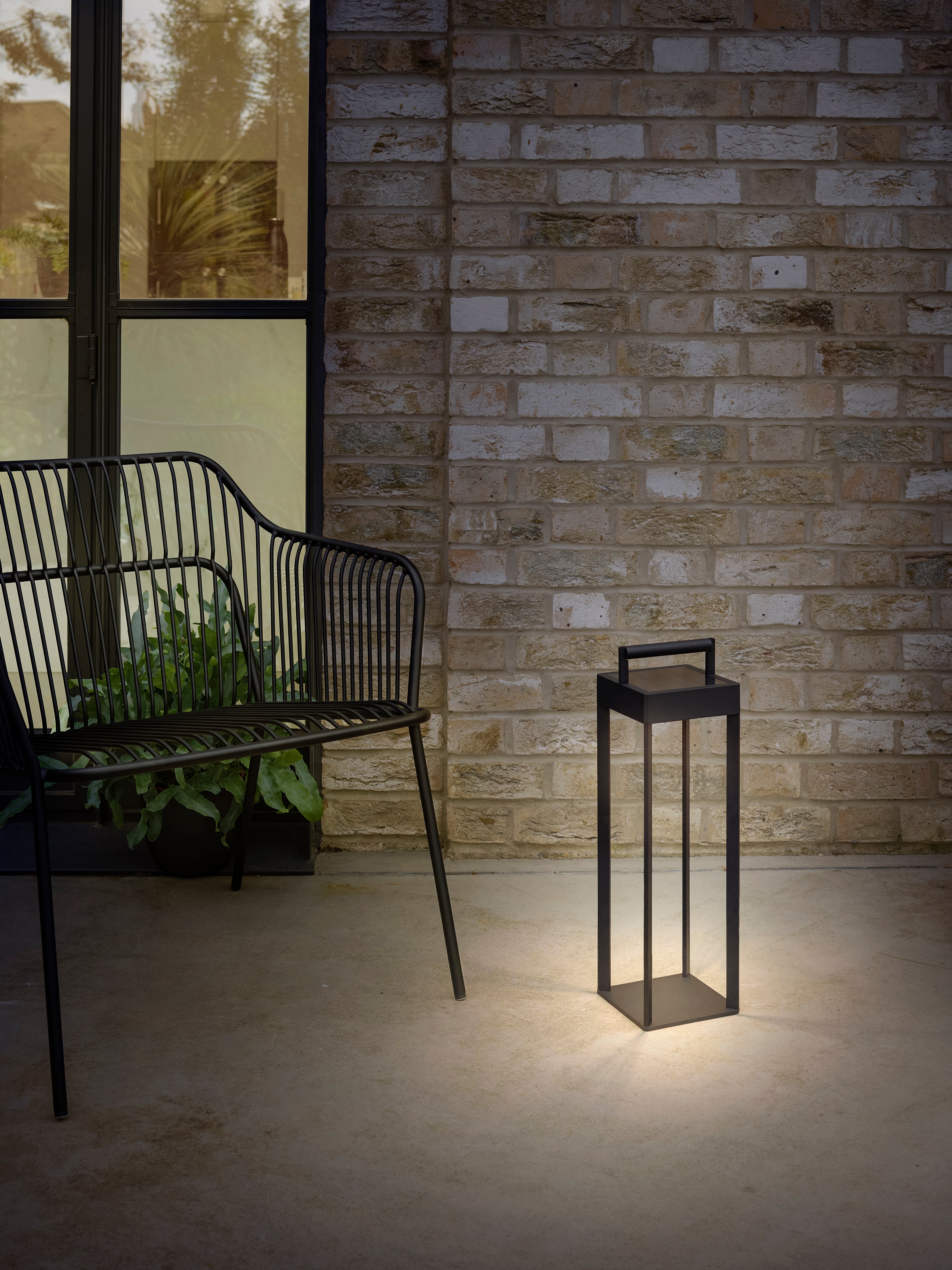 Kuro 250/450 Portable Light