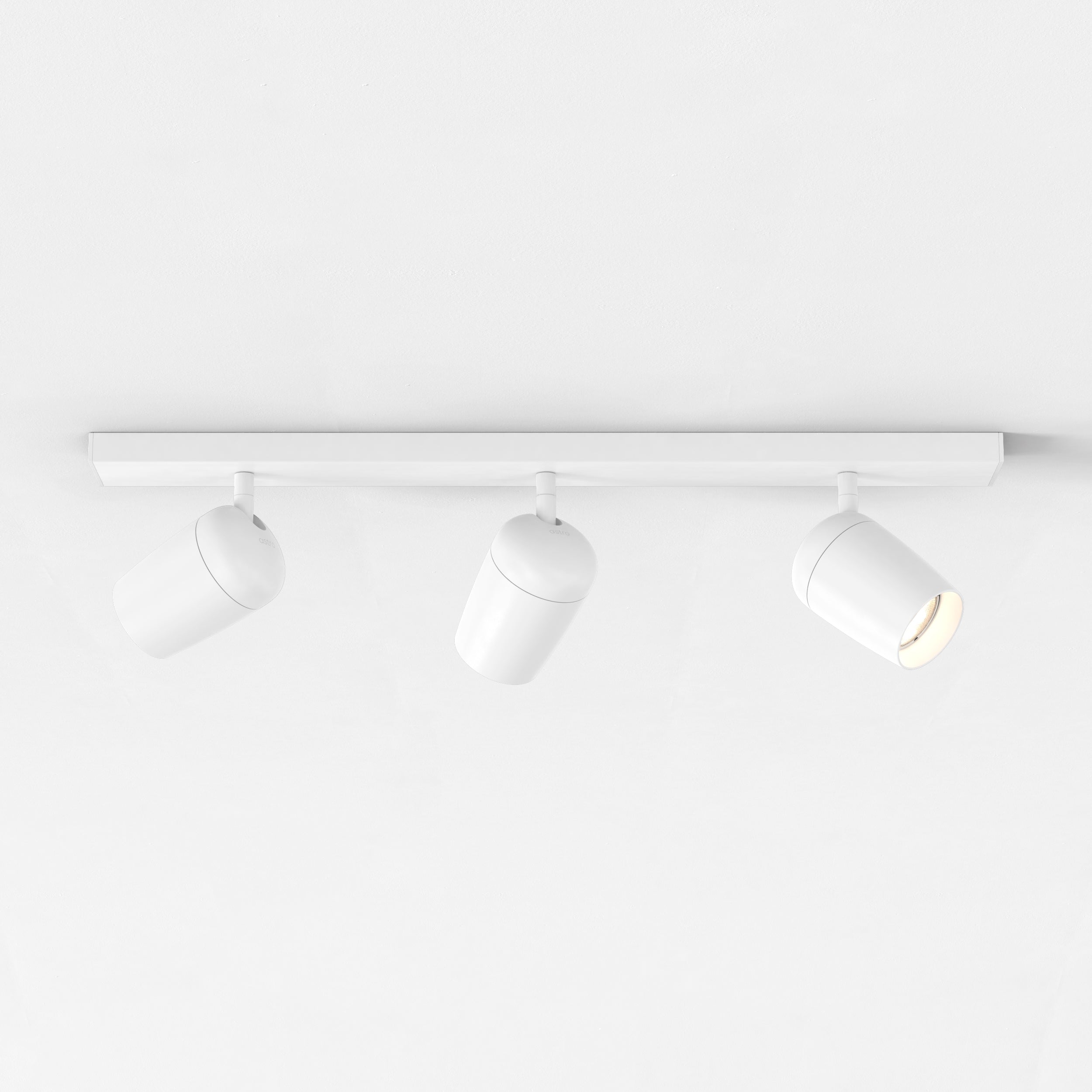 Koto 3/4/5Lt Bar Spotlight IP20  - Black/White