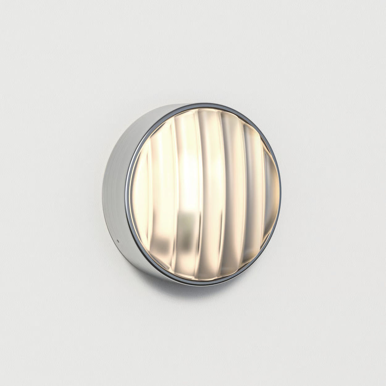Montreal Round Marine Grade Light - Stainless Steel/Brass