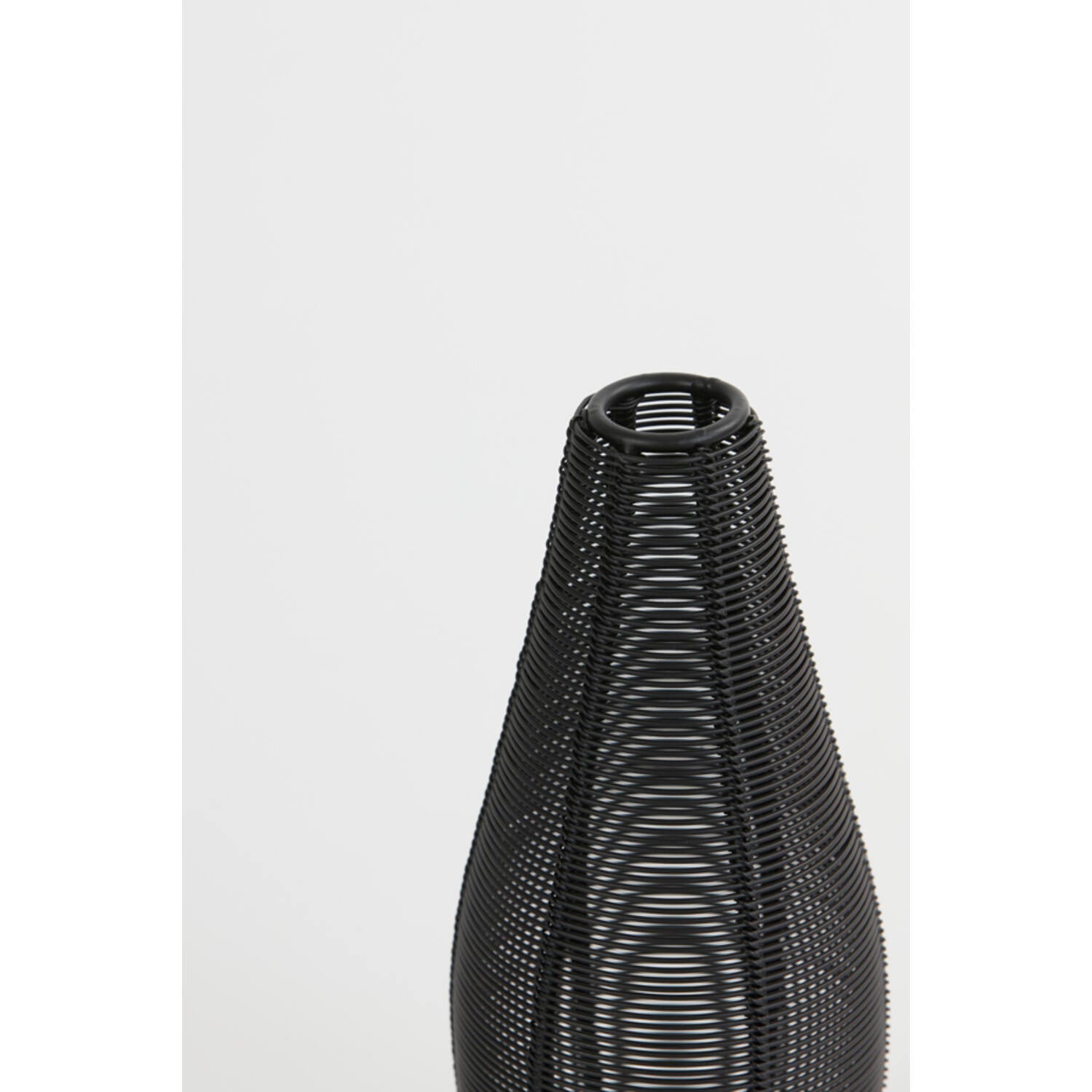 Suneka Medium Tealight - Matt Black Finish
