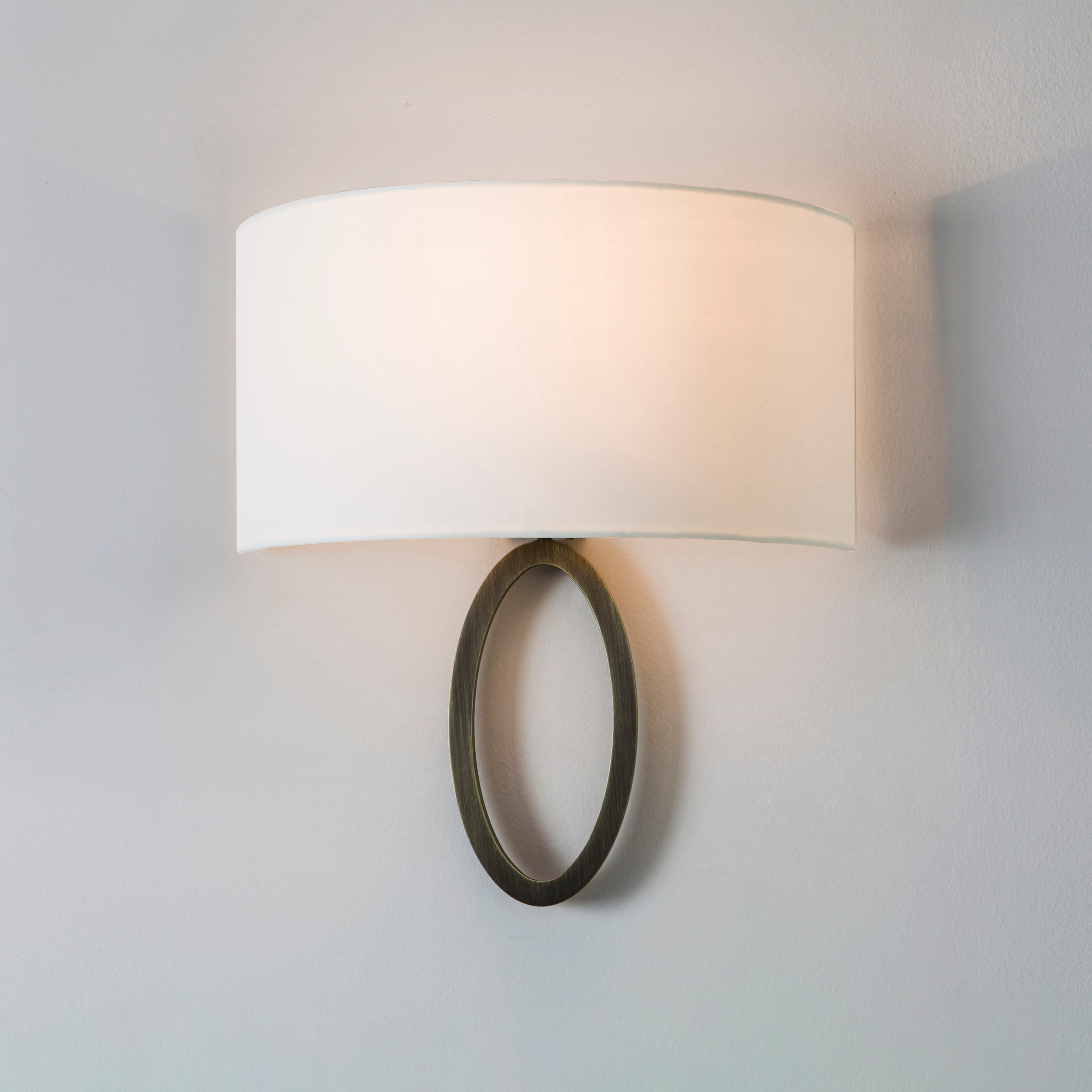 Lima Wall Light