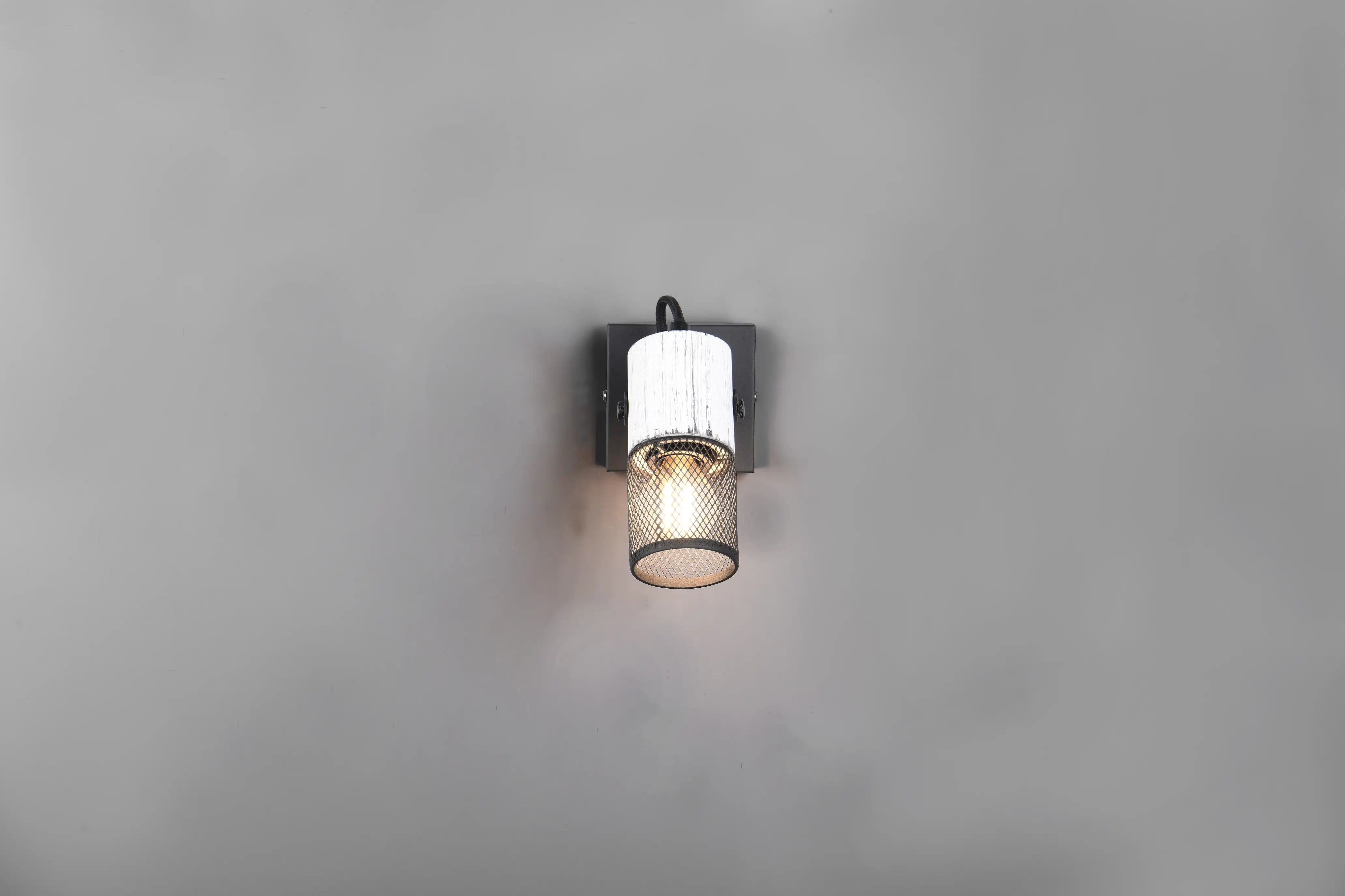 Tosh Wall Spotlight - Black/White