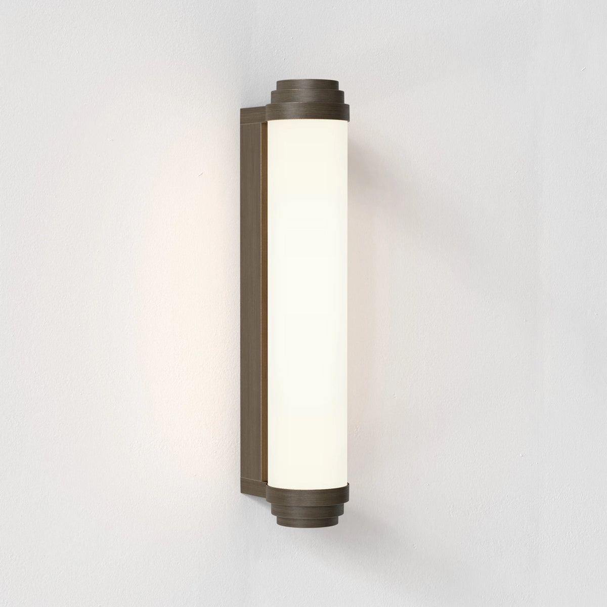 Burlington 400/600 Phase Wall Light