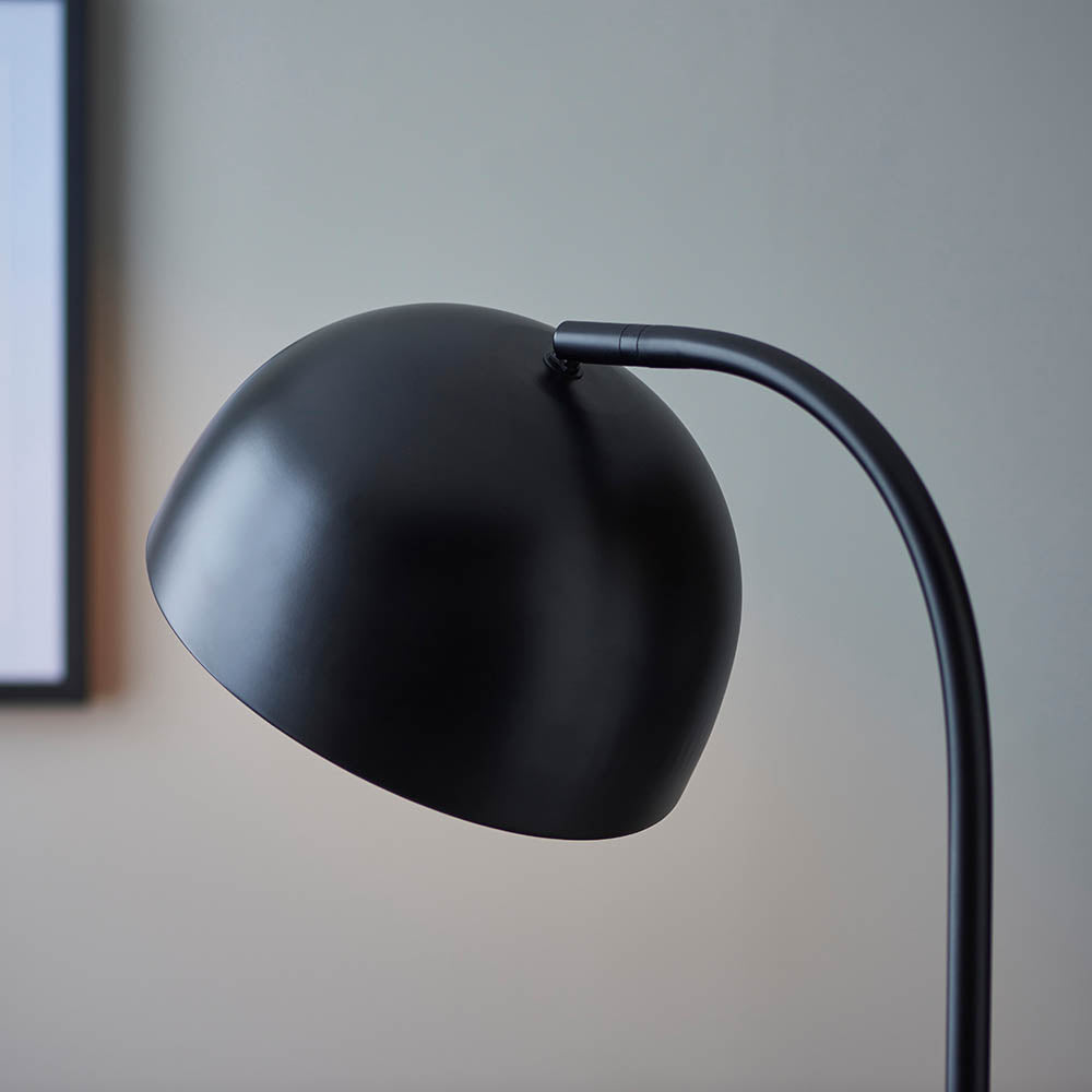 Saoph Floor Lamp - Matt Black Finish E27