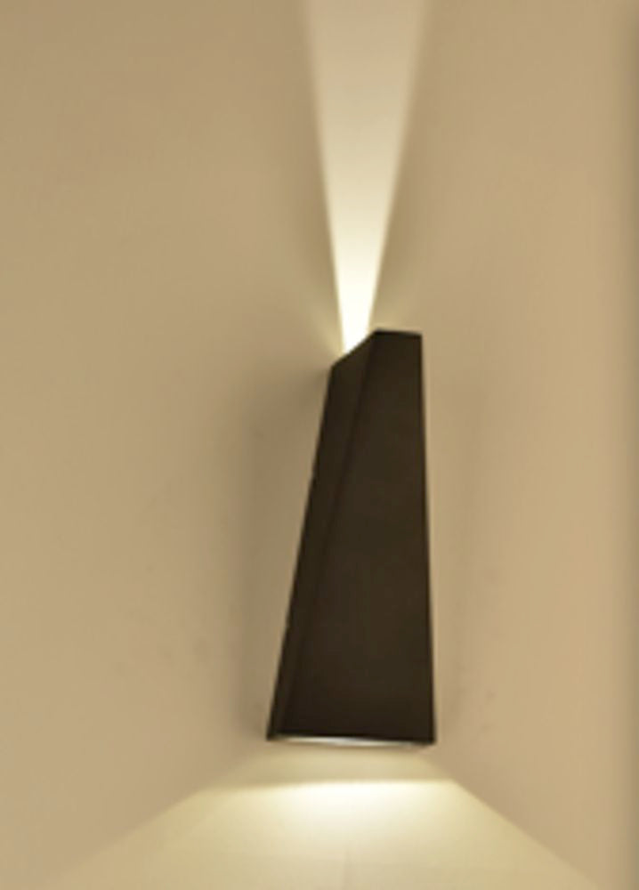 Times Square Outdoor Up/Down IP54 3200K LED Light - Polygonal