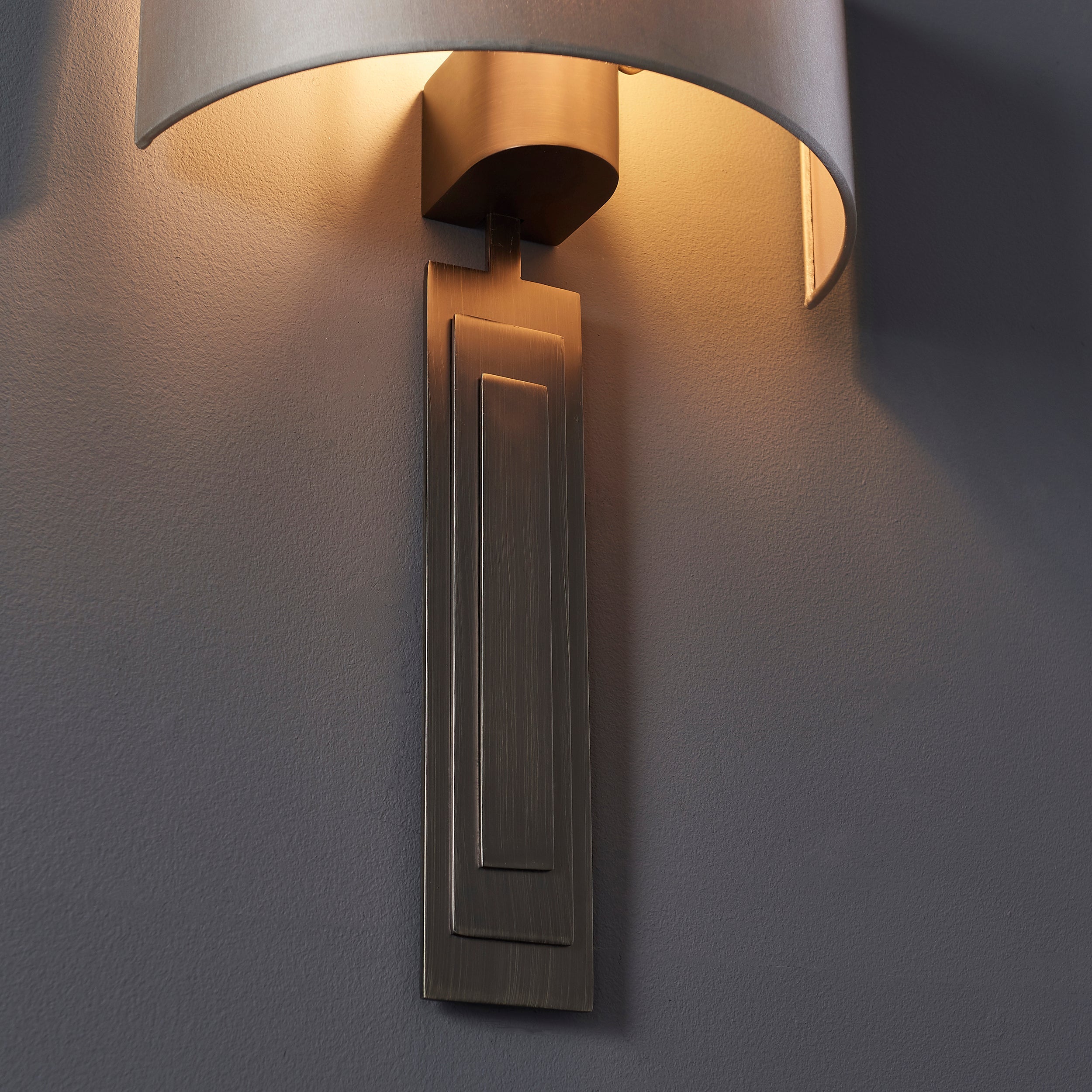 Blake Wall Light - Bronze / Antique Brass