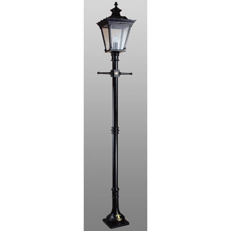 Franklin 2.7 Meter Cast Iron Post