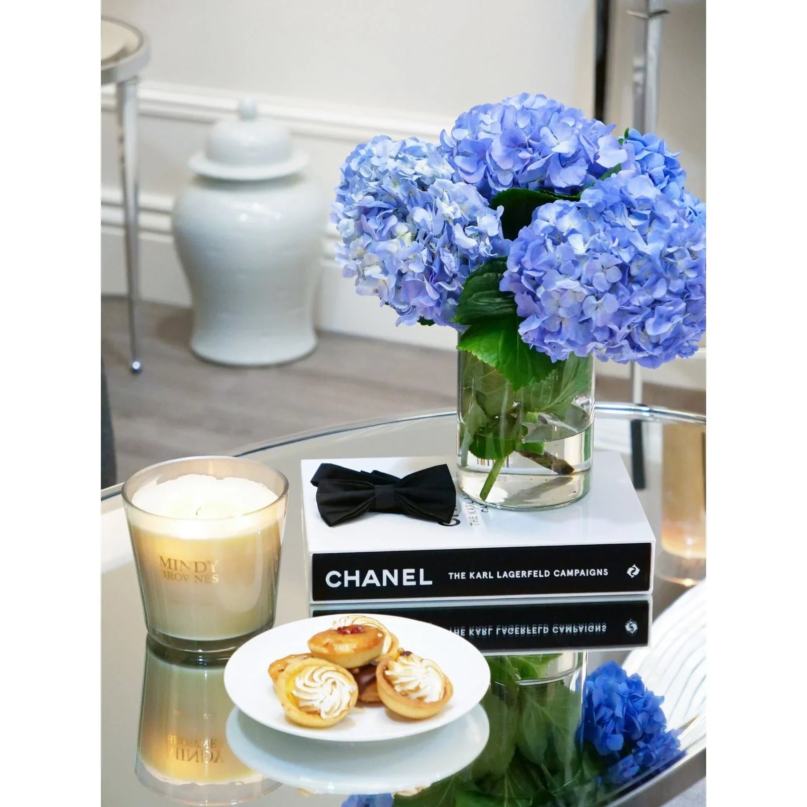 Mindy Brownes Medium Scented Candle - Vanilla & Rose