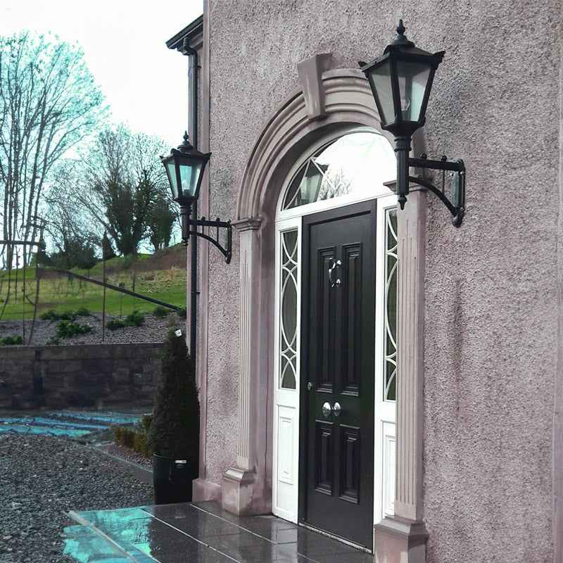 Beaconsfield 1Lt Outdoor Wall Lamp - Cast Iron