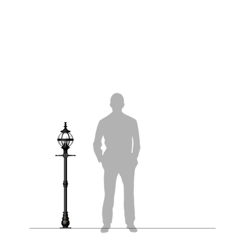 Doncaster 1Lt Cast Iron Lamp Post - Small/Large
