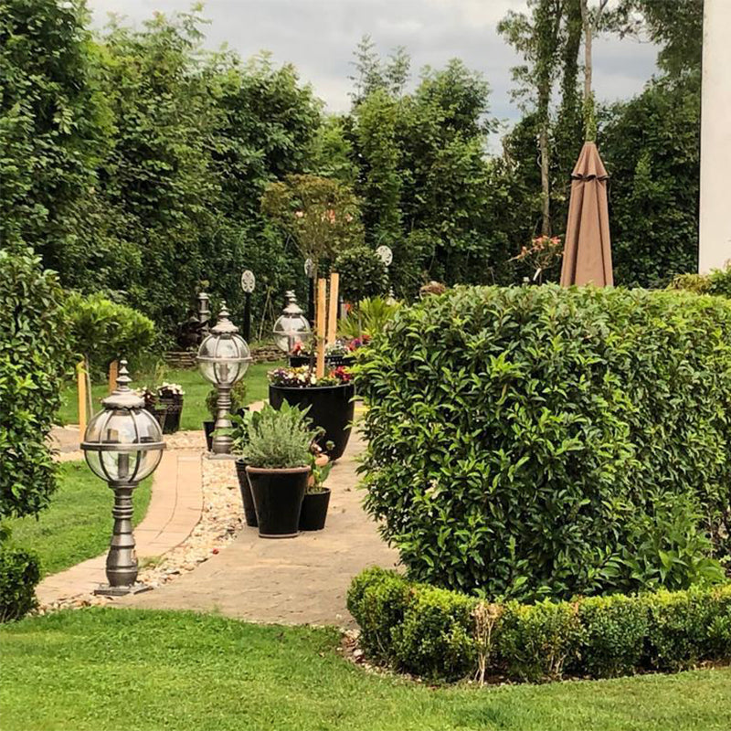 Skylark 1Lt Pedestal Light - Cast Iron