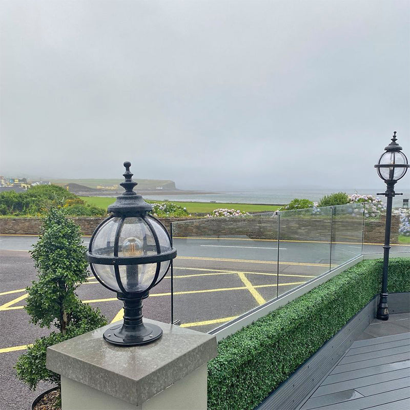 Flemington Small/Large Pier Light - Cast Iron