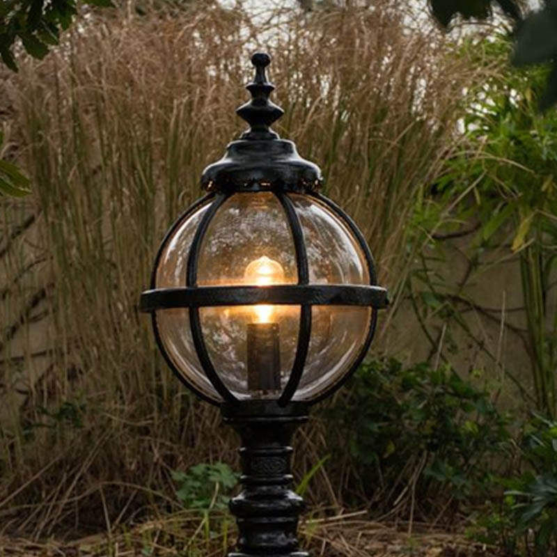 Laburnum 1Lt Bollard - Cast Iron