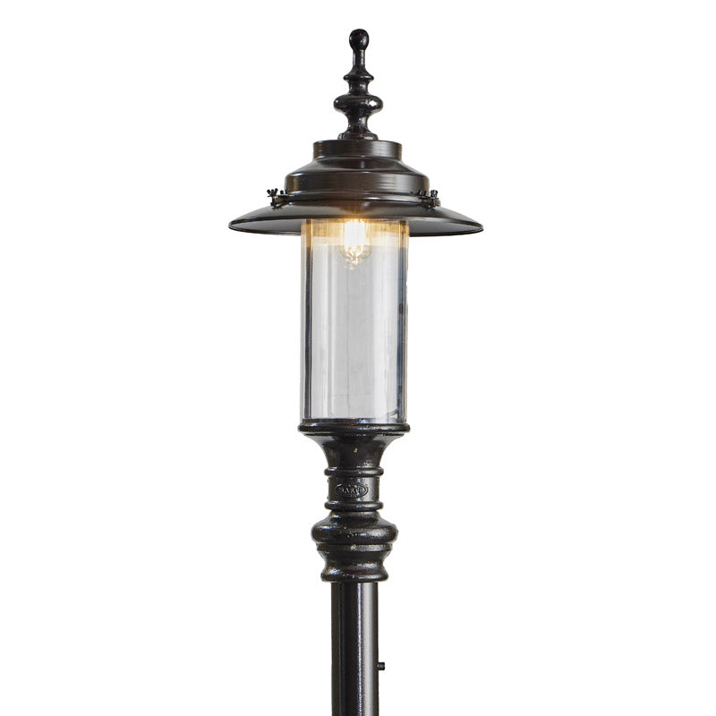 Betley 1Lt Lamp Post - Cast Iron