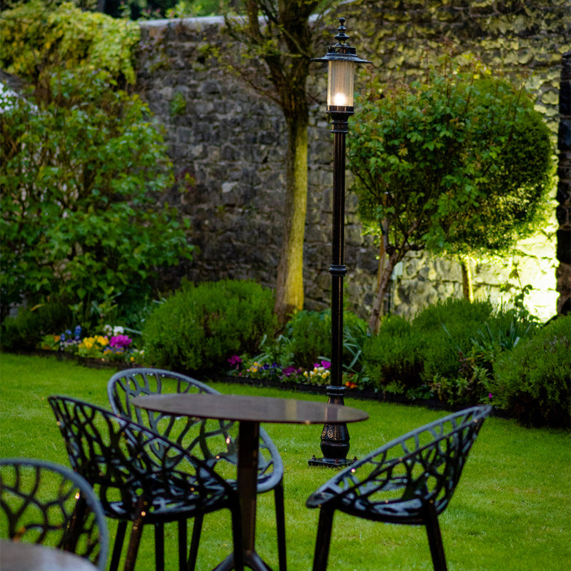 Betley 1Lt Lamp Post - Cast Iron