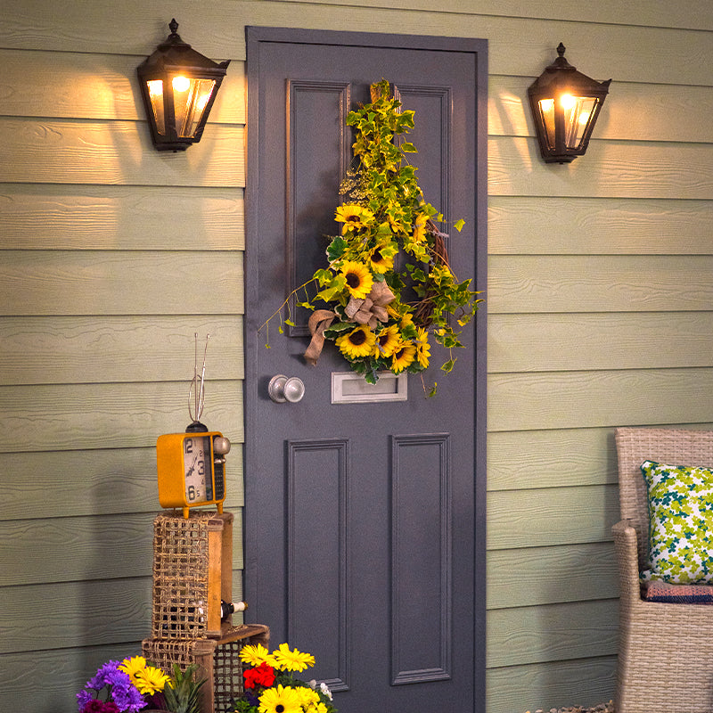 Hawksburn 1Lt Outdoor Wall Lamp - Cast Iron
