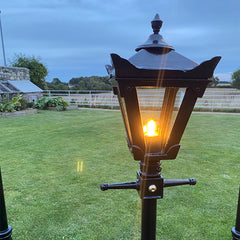 Enfield 1.4m Lamp Post - Cast Iron