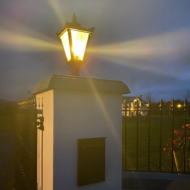 Cardross 1Lt Flat Pier Lamp - Cast Iron