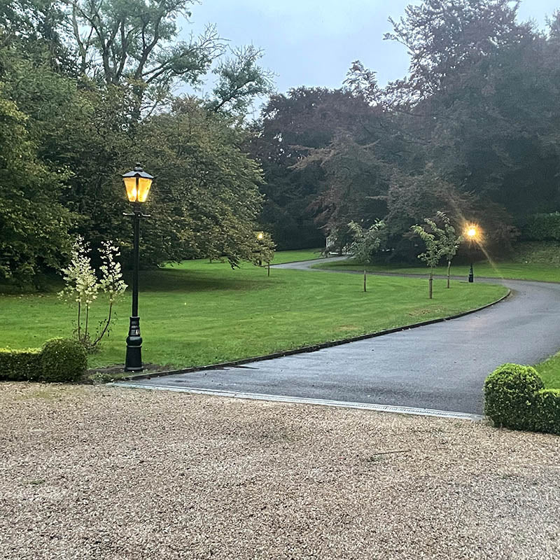Parkdale 1Lt Lamp Post - Cast Iron