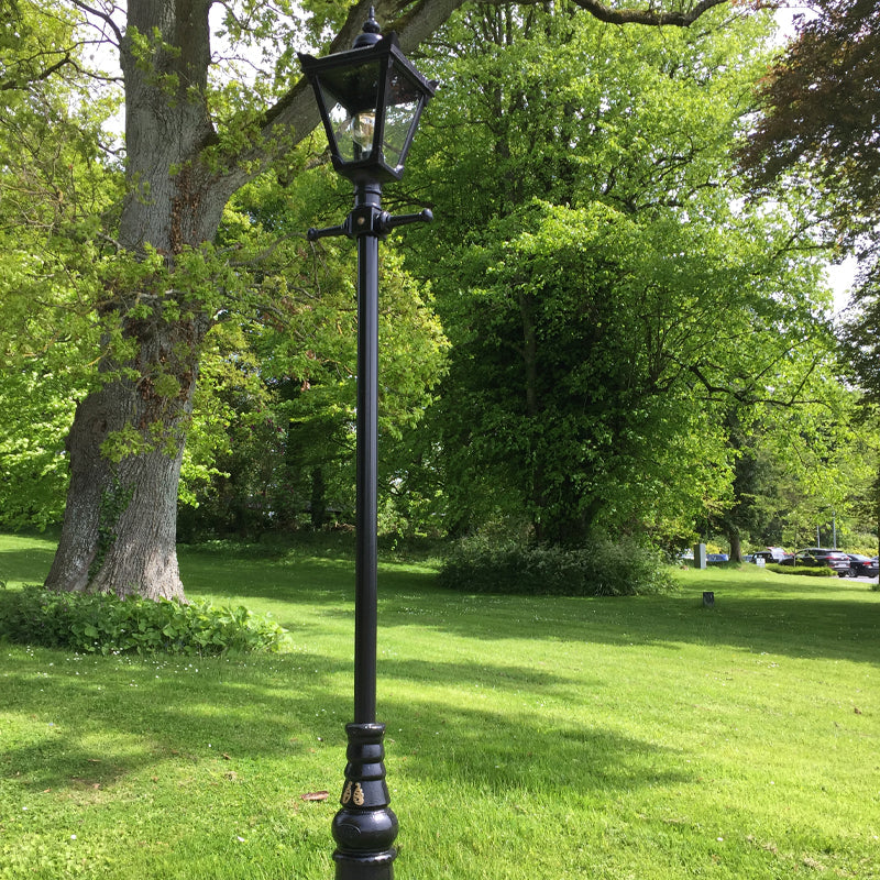 Parkdale 1Lt Lamp Post - Cast Iron