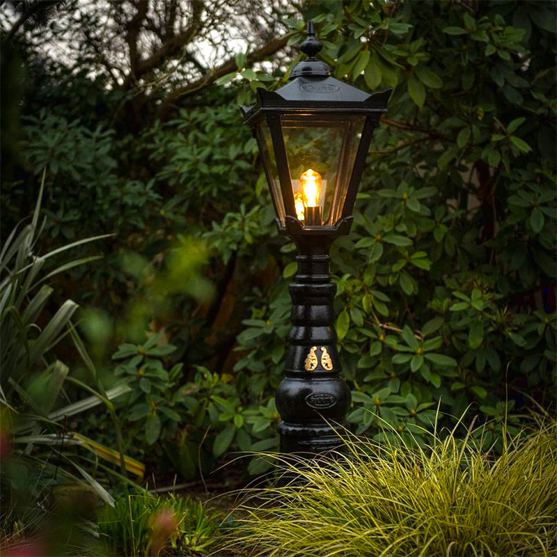 Rodneyshire 1Lt Pedestal Light - Cast Iron
