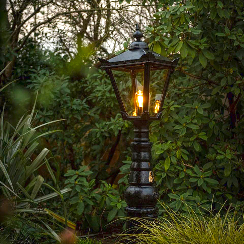 Rodneyshire 1Lt Pedestal Light - Cast Iron