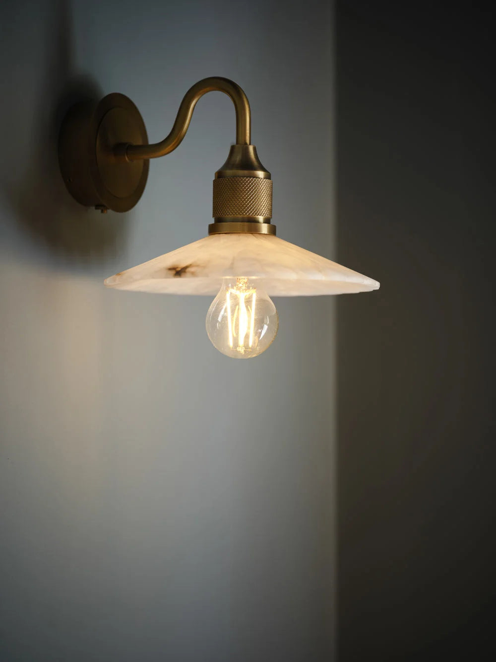 Noho Alabaster Fluted Slope Swan Neck Wall Light - 9 Inch