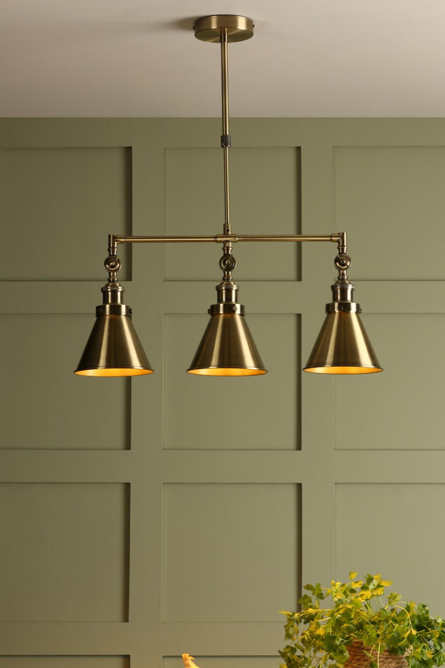 Rufus 3lt Bar Pendant Antique Brass E27