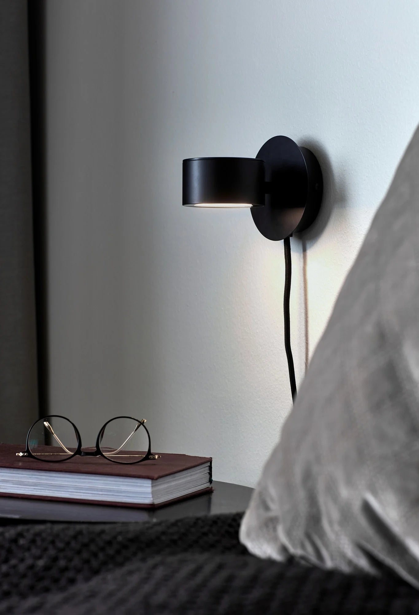 Clyde Wall light- Black