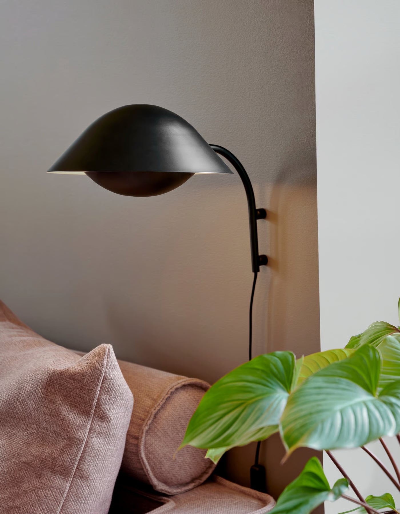 Freya Wall Light- Black