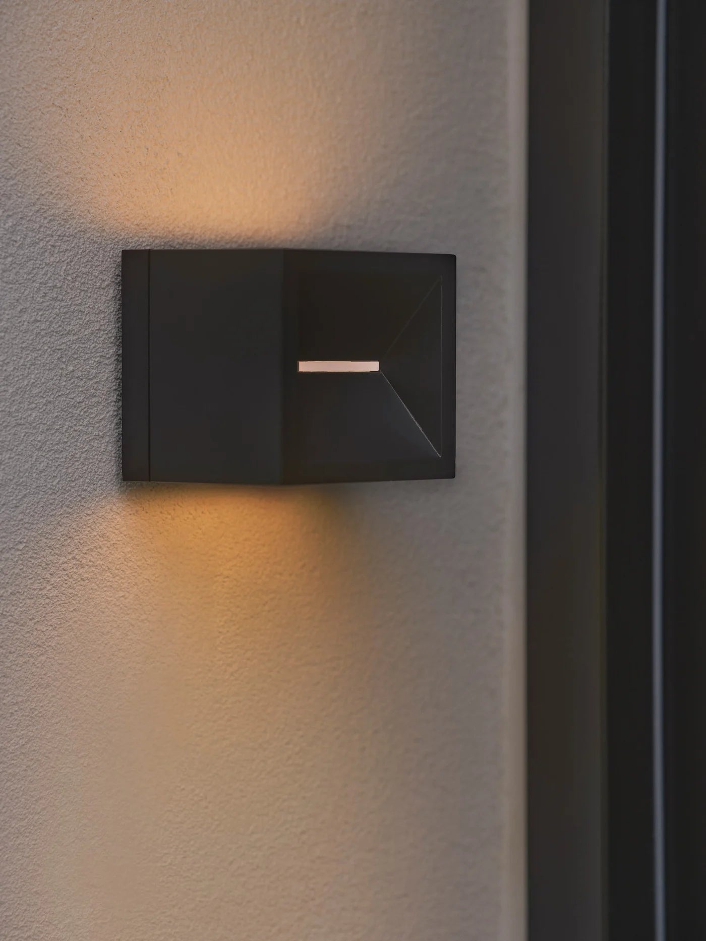 Rivo Wall light