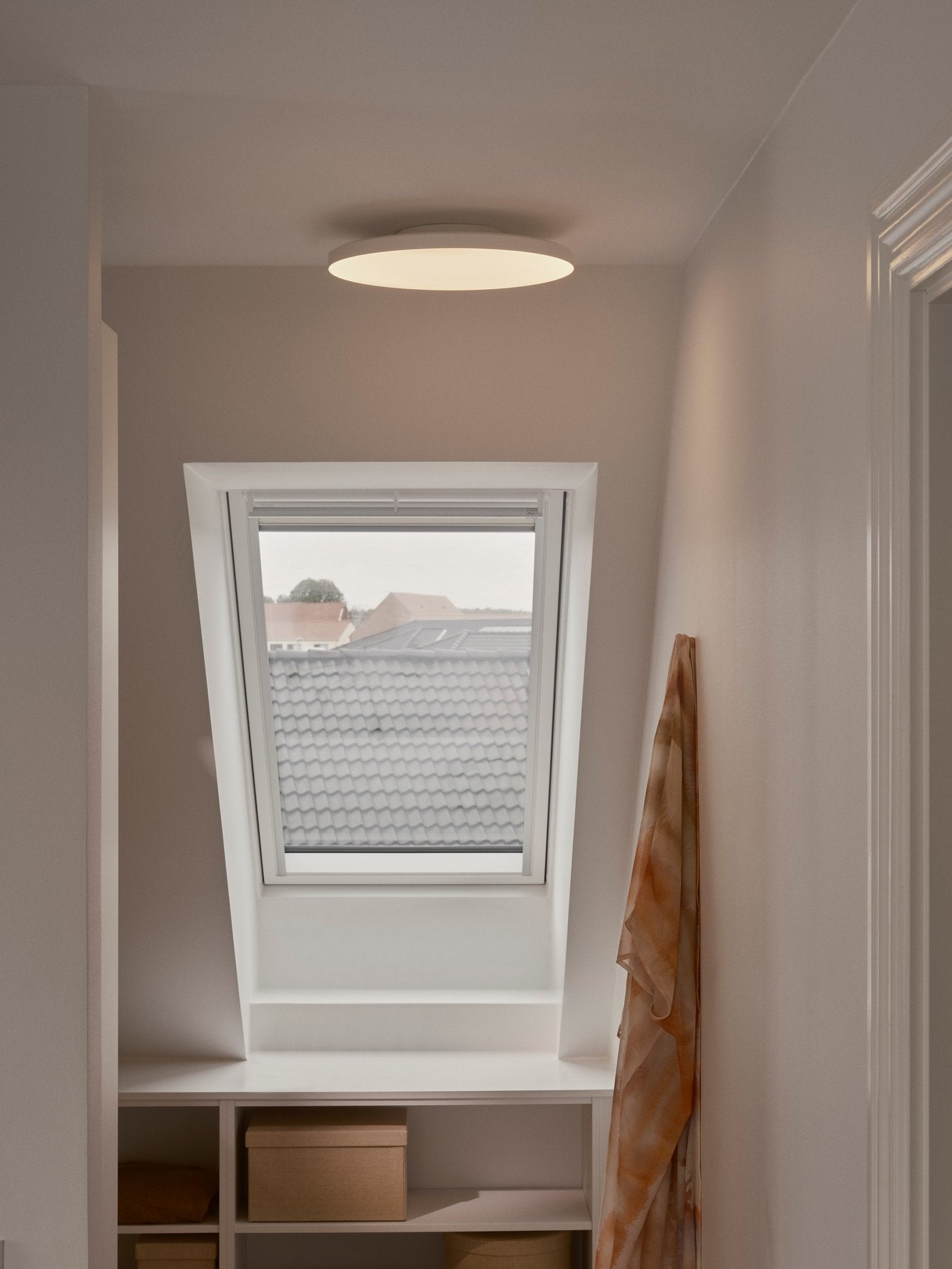 Serenova 28'/36'/41' Ceiling Light
