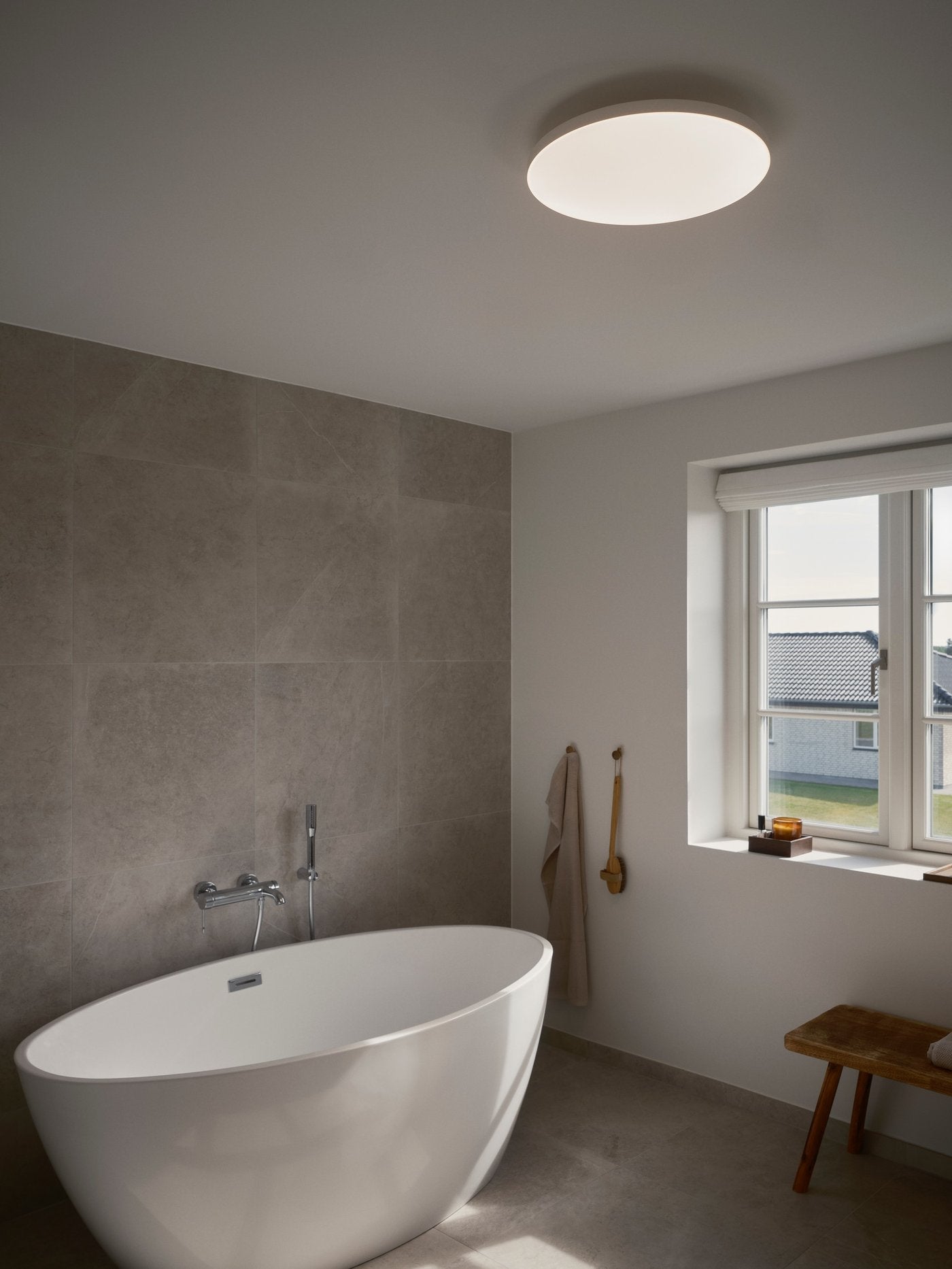Serenova 28'/36'/41' Ceiling Light