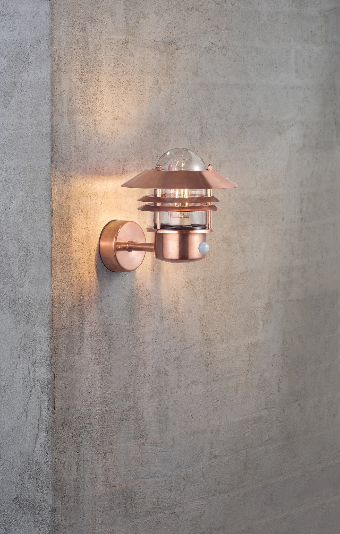 Blokhus Up Sensor Wall light- Galvanized/ Black/ Copper