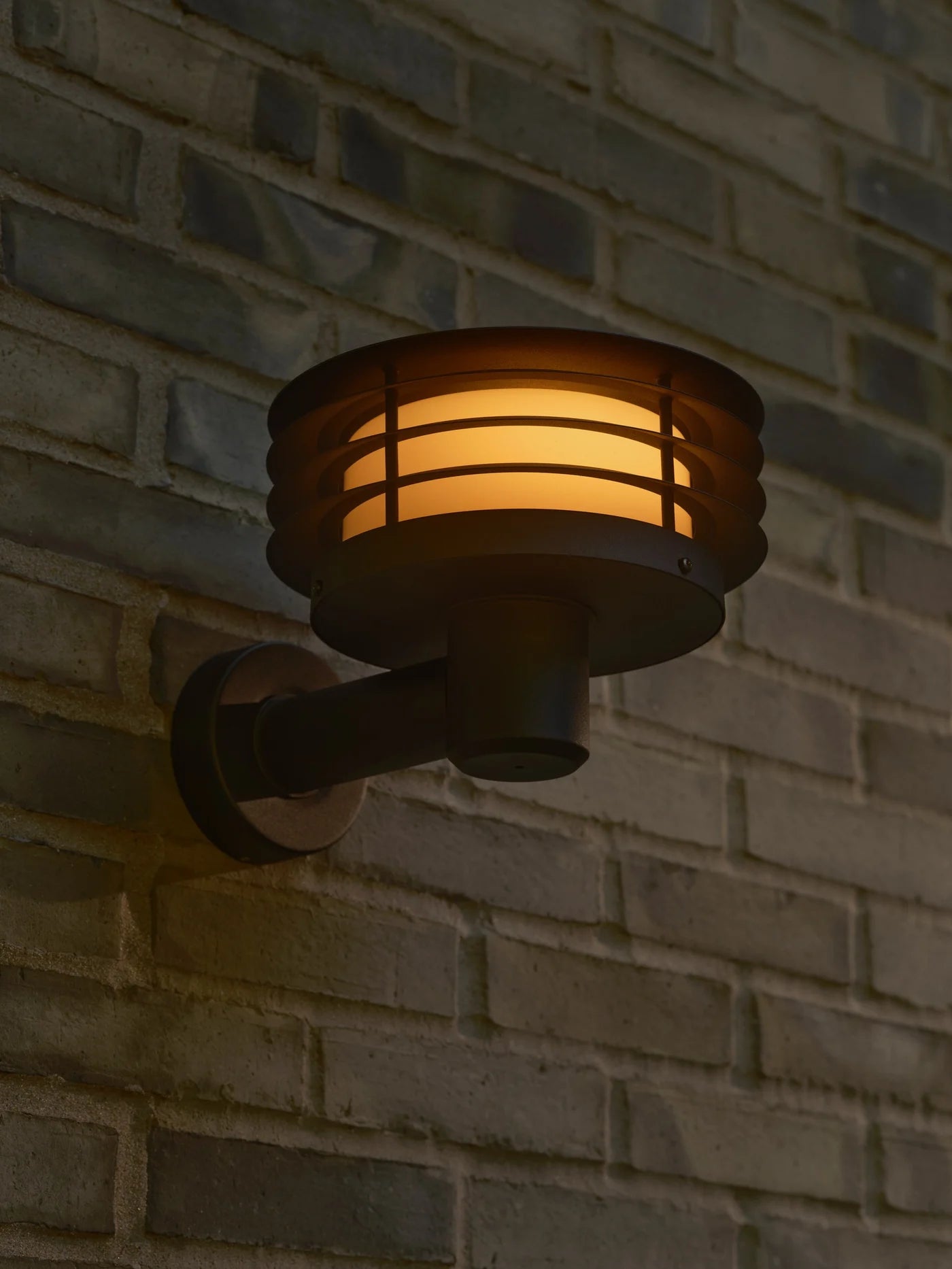 Cirella Wall light- Seaside black