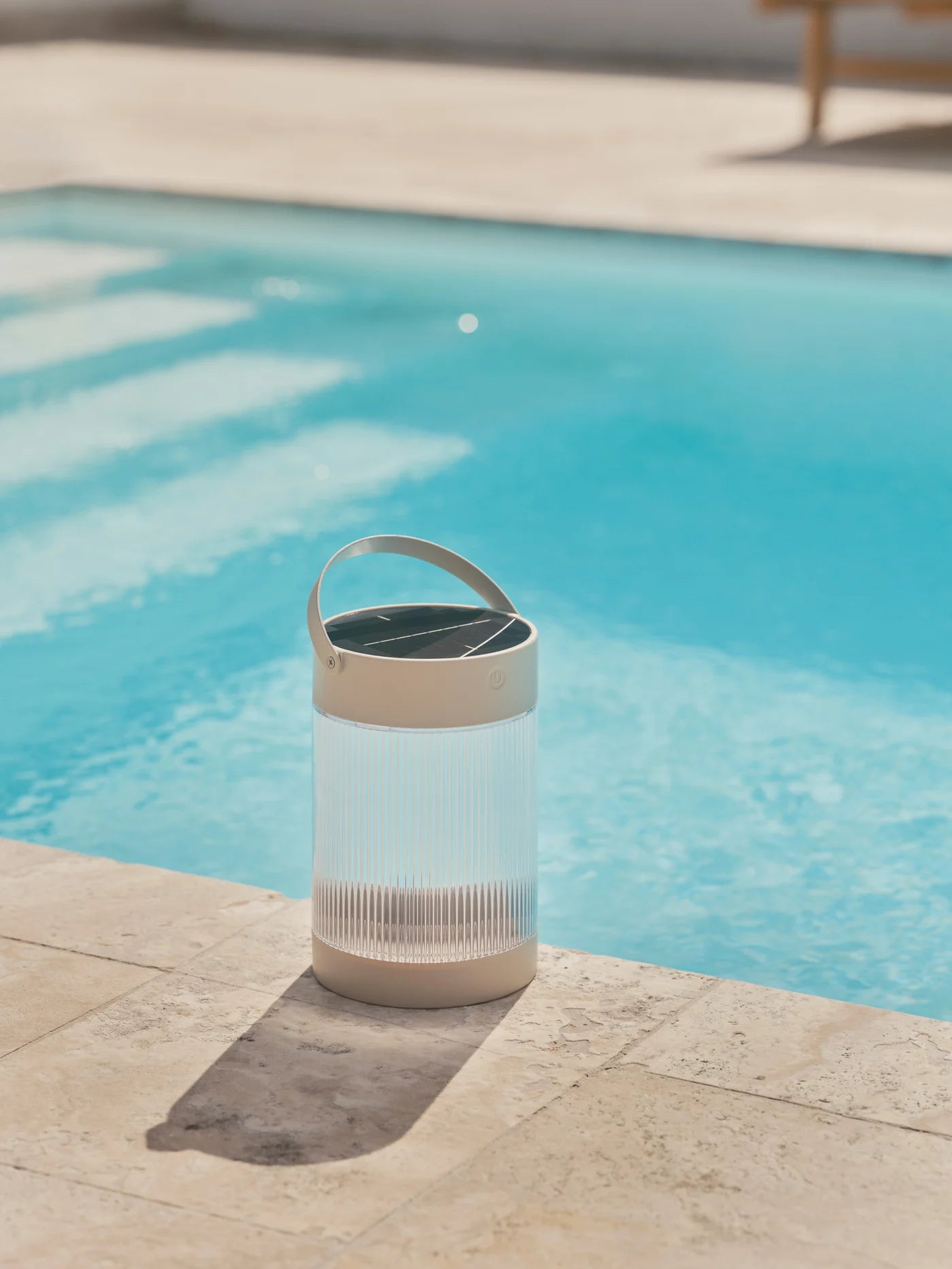 Coupar Solar Table lamp- Black/ Sand Finish