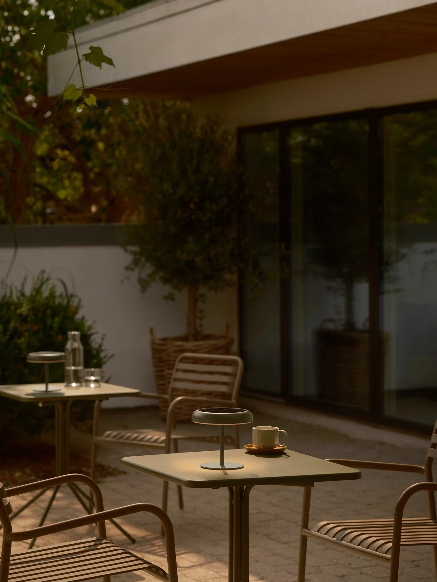 Elmer Solar Battery light- Black/ Green