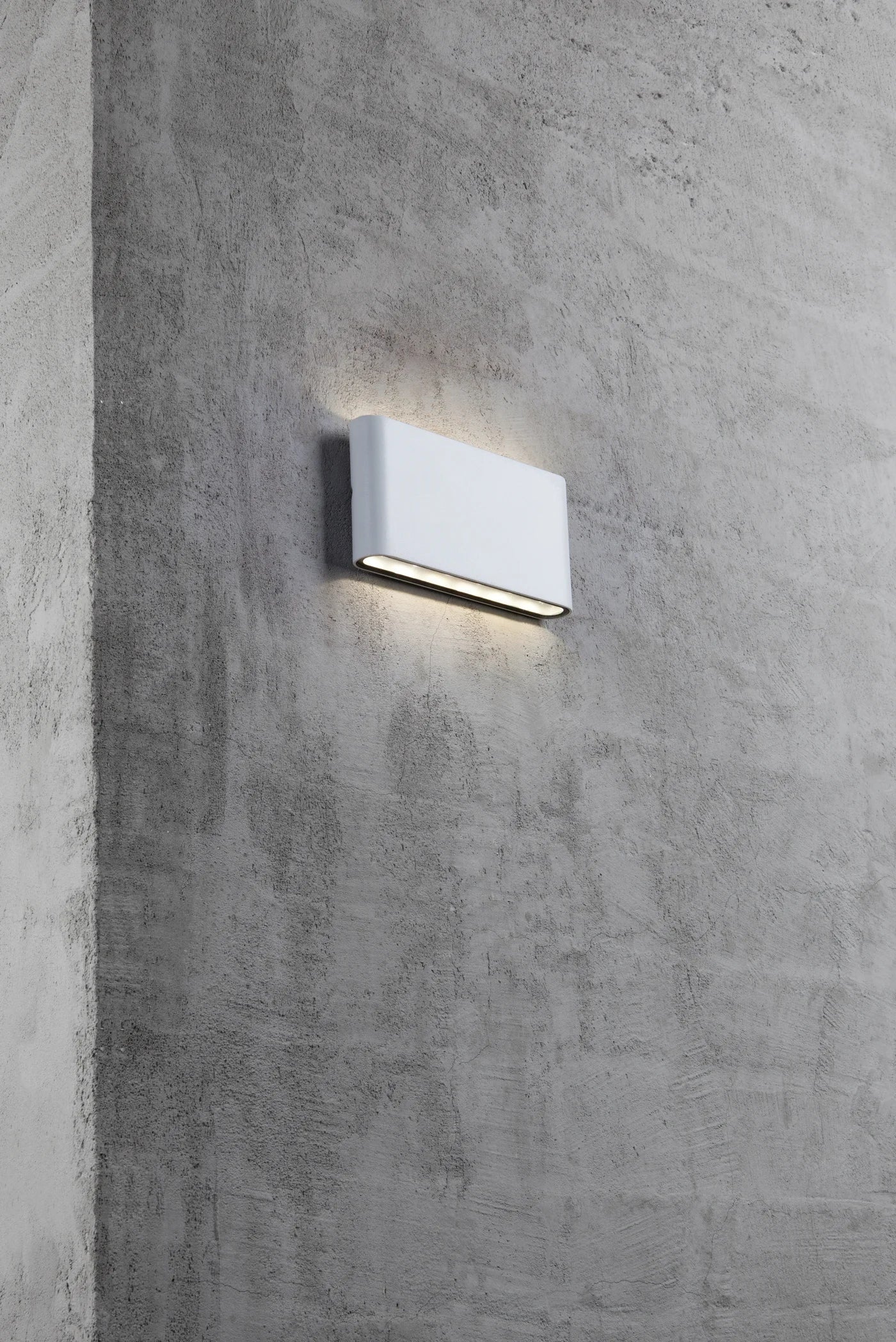 Kinver Wall Light- Black/ White