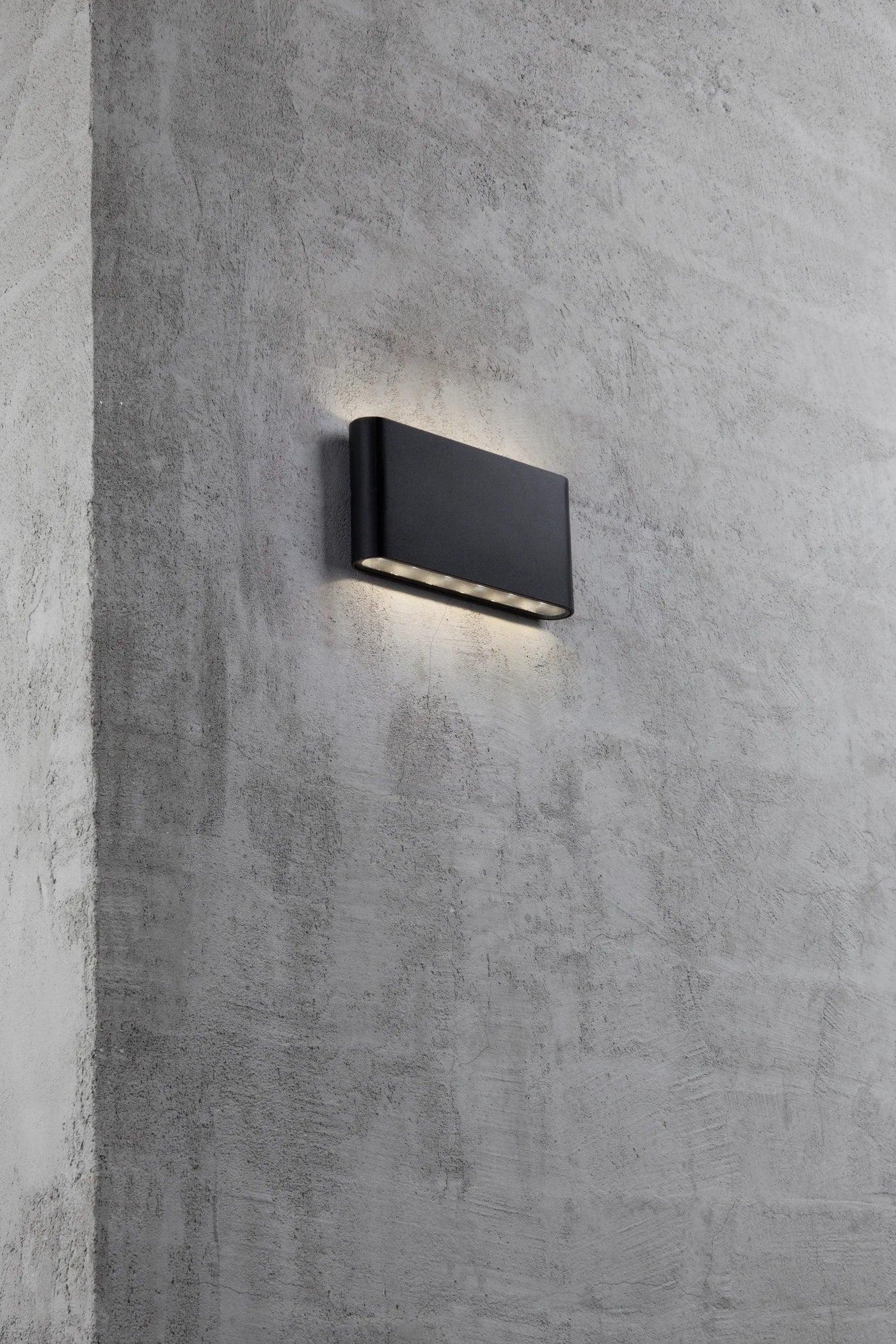 Kinver Wall Light- Black/ White