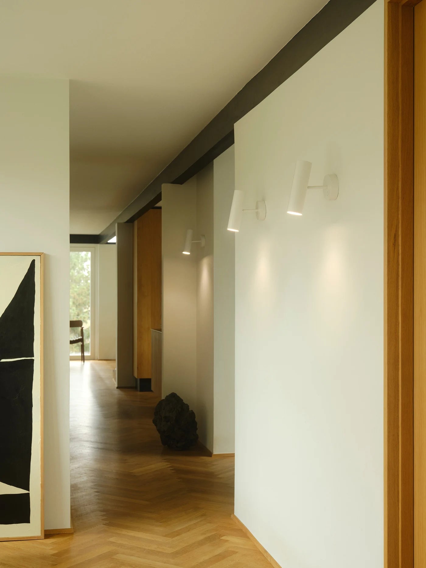 MIB 6' Wall Light- Black/ Chrome/White