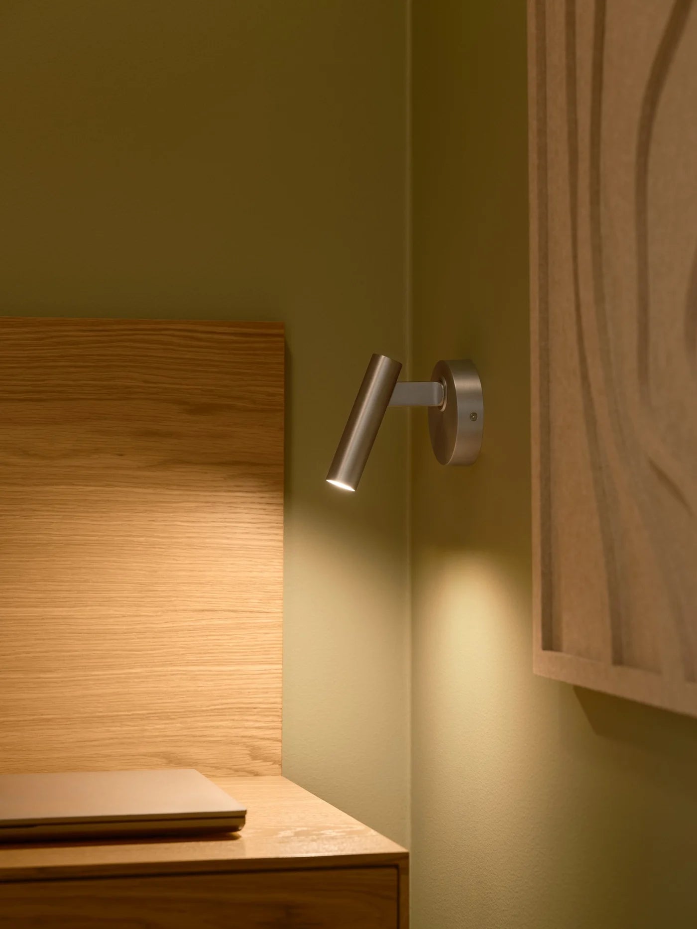 Makoto Wall Light- Satin Chrome